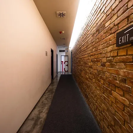 Czech Inn-2